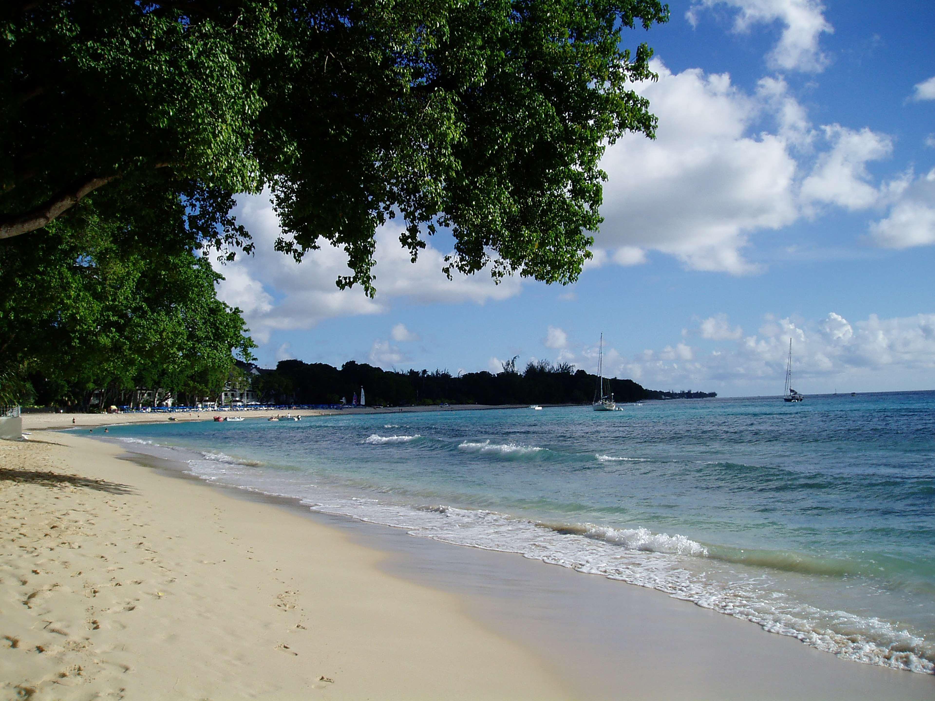 Divi Southwinds Beach Resort Christ Church Bagian luar foto