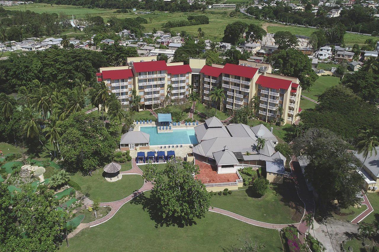 Divi Southwinds Beach Resort Christ Church Bagian luar foto